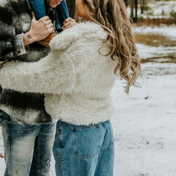 Faux Fur Coat - Picture 16 of 16